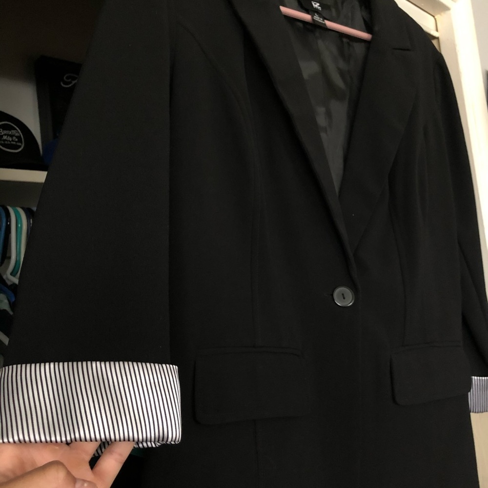 Iz Byer women’s blazer